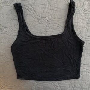 SHEIN Classic Black Crop Top